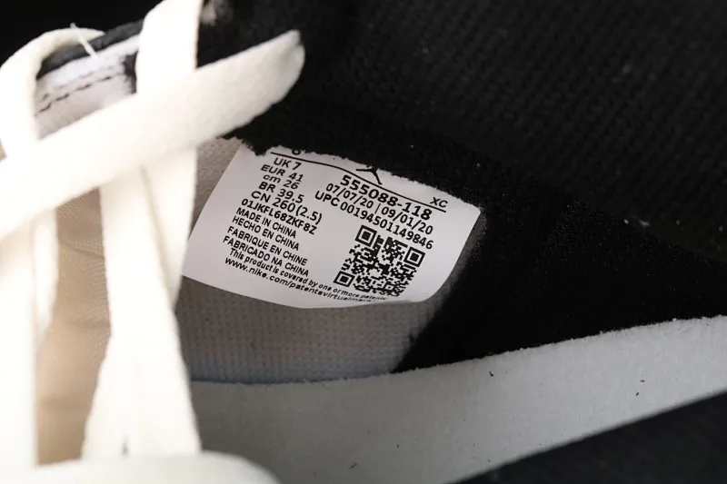 All categories Air Jordan Jordan series basketball shoes Air Jordan 1 High Air Jordan 1 Retro High OG AJ1 Joe 1 fluorescent yellow toe 555088-118